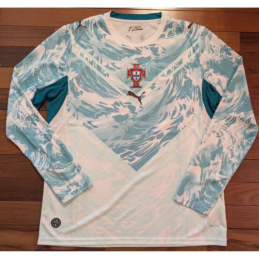 Puma Portugal 2026 World Cup Away Soccer Futbol Jersey LS Mens L NWT